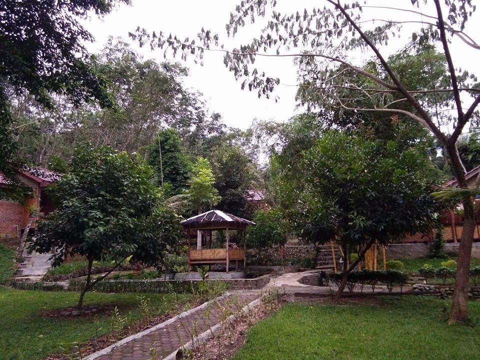 Готель Orchid Bungalow & Restaurant Timbanglawang Екстер'єр фото